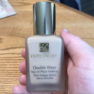 Estée Lauder Double Wear Foundation 💕